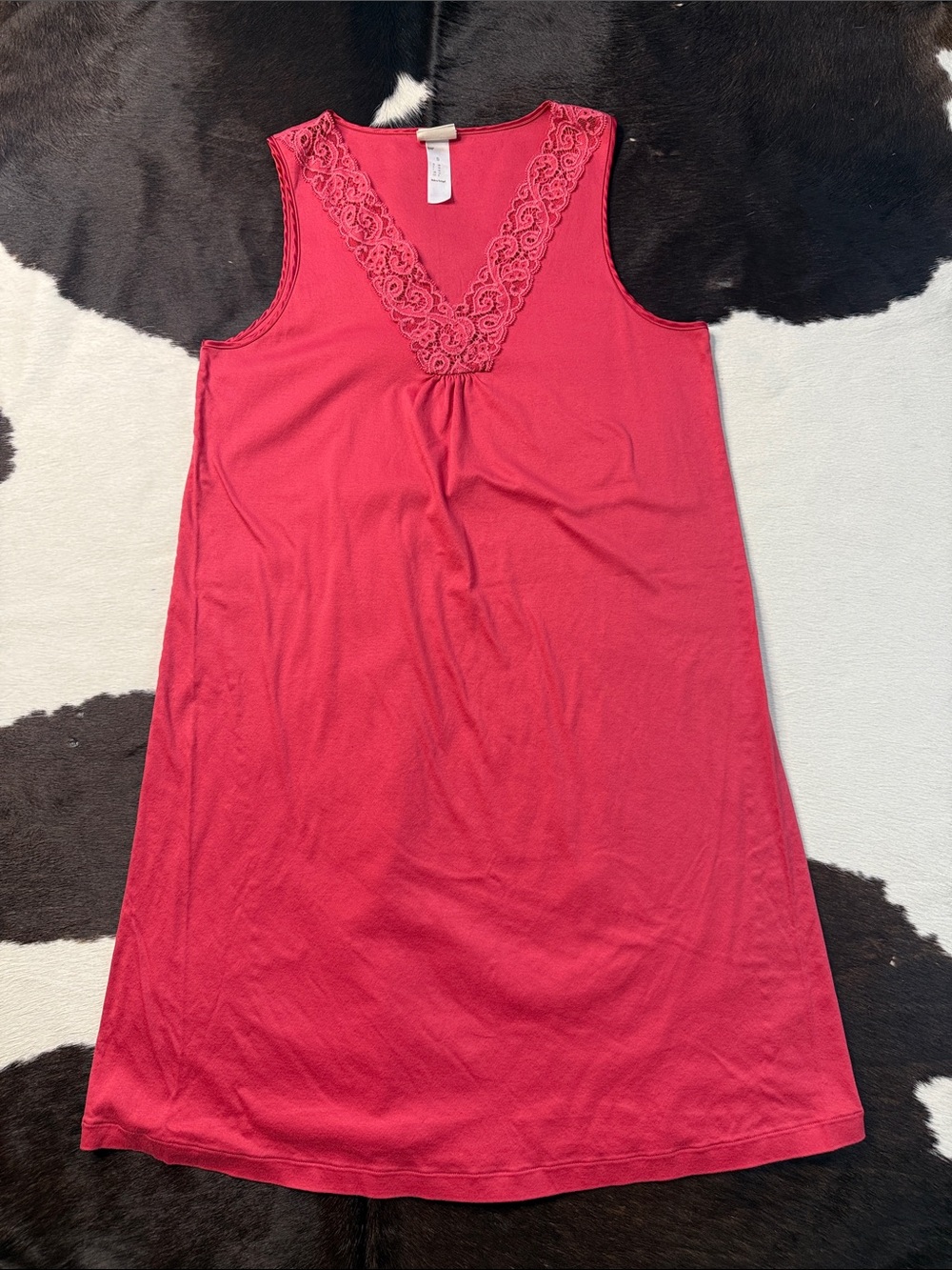 Hanro Raspberry Lace-Trim Sleeveless Chemise - Deep Pink